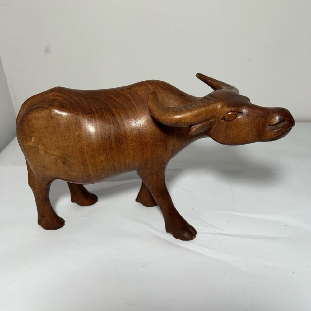 Vintage Solid Wood Water Buffalo Hand Carved Sculpture 6" Height Beautiful Grain